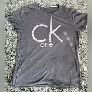 Calvin Klein Jeans Gray T-Shirt Men’s Size   Medium